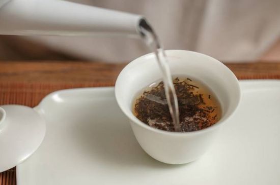 各類茶的注水方式，不同的茶泡茶時(shí)怎么注水