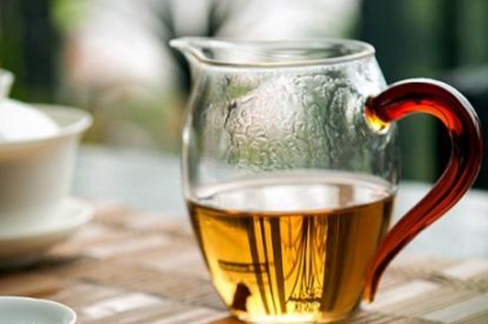 福鼎白茶能長時(shí)間悶泡嗎，老白茶可以悶著喝嗎？