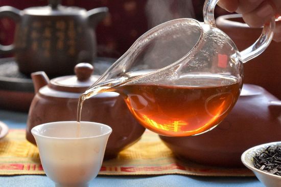 老茶浸蜜有什么功效，茶葉浸蜂蜜治咳嗽