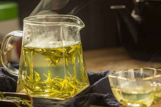 蜂蜜泡茶葉的副作用，蜂蜜泡茶葉有什么禁忌