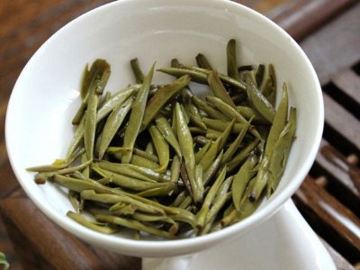 白毫銀針?lè)艓啄曜詈?，白毫銀針什么年份最好？