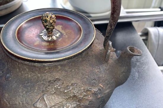 國(guó)產(chǎn)鐵壺危害，便宜鐵壺有毒嗎