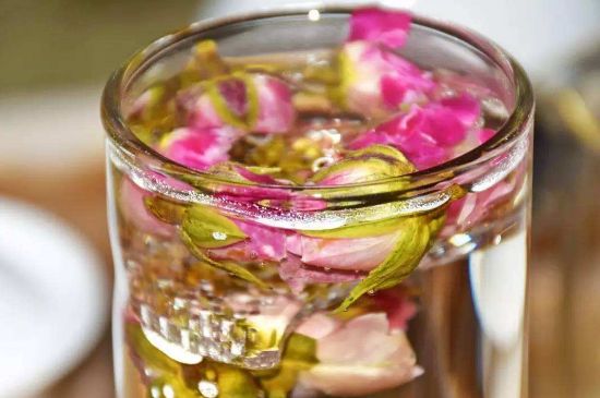 好玫瑰花茶多少錢一斤啊，玫瑰花茶價(jià)格多少錢合理？