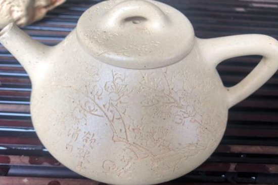 新買的紫砂壺為什么會(huì)裂，真的紫砂壺是不是很容易開裂？