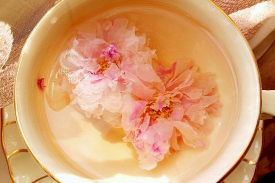 玫瑰花茶的功效與作用，堅持喝一個月玫瑰花茶會怎樣？