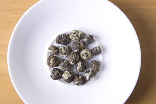 茉莉龍珠茶男人能喝嗎，男性夏季可以喝龍珠茶嗎