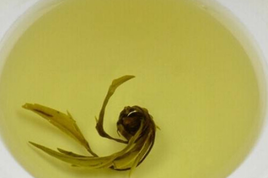 茉莉龍珠茶男人能喝嗎，男性夏季可以喝龍珠茶嗎