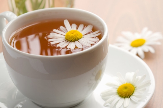 經(jīng)常菊花泡水好嗎，喝菊花茶有什么好處？