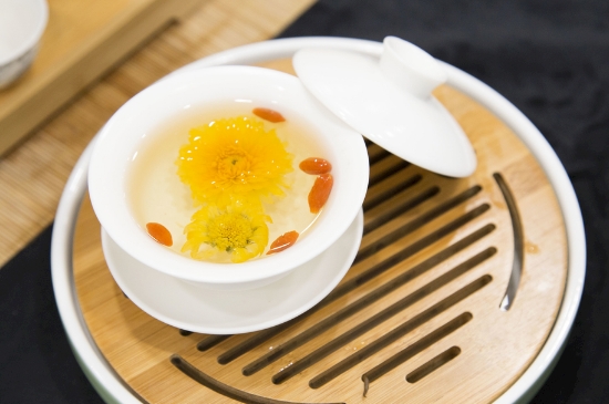 菊花茶天天喝行嗎，每天喝菊花泡茶喝好嗎？