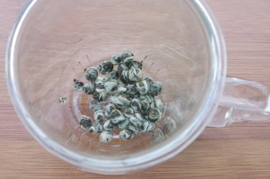 茉莉龍珠茶男人能喝嗎，男性夏季可以喝龍珠茶嗎