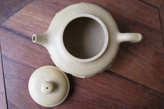 本山綠泥怎么分辨真假，真正的本山綠泥紫砂壺怎么鑒別？