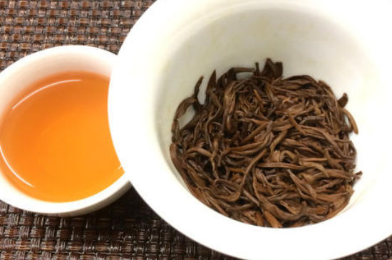 新茶和陳茶的區(qū)別，新茶和陳茶的介紹