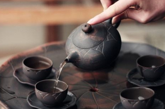 坭興陶主要泡什么茶，廣西坭興陶壺適合泡哪些茶？
