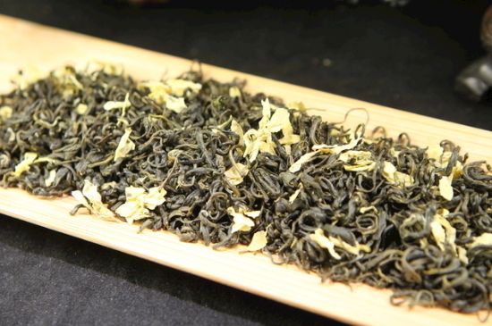 炒花飄雪是什么茶，花茶炒花是什么意思