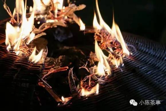 怎樣炭焙巖茶？揭秘武夷巖茶的炭焙技藝