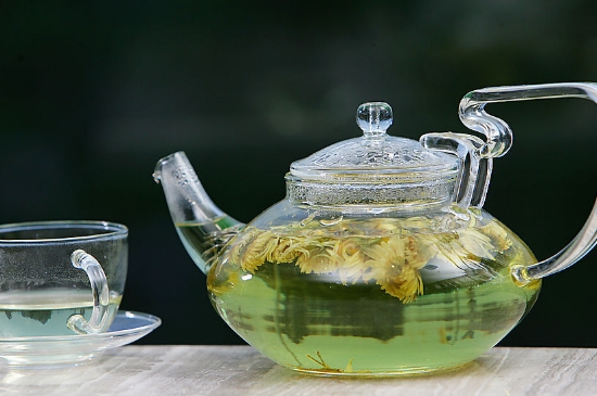 菊花茶天天喝行嗎，每天喝菊花泡茶喝好嗎？