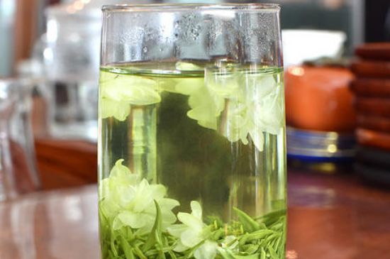 炒花飄雪是什么茶，花茶炒花是什么意思