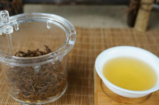 300塊錢的金駿眉能喝嗎，兩三百多金駿眉和一千多區(qū)別