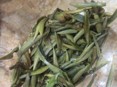 大紅袍好還是白茶好，福鼎白茶和大紅袍哪個貴？