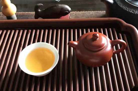 正山小種適合女人喝嗎，女人經(jīng)常喝正山小種茶好嗎