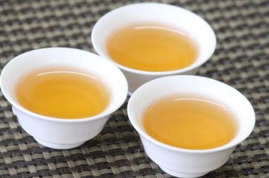 蜜蘭香和鴨屎香區(qū)別，鳳凰單樅鴨屎香vs蜜蘭香圖片對比