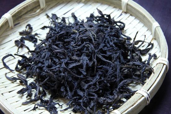 母樹(shù)大紅袍給誰(shuí)喝了，為什么母樹(shù)大紅袍叫三棵六株？