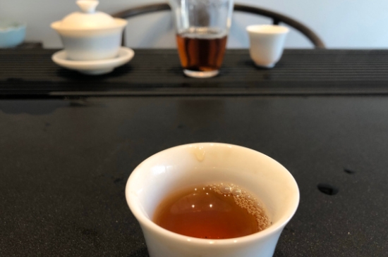 為什么喝巖茶會上火，巖茶喝多上火怎么辦？