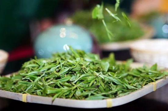 單樅茶什么季節(jié)最好喝，鳳凰單叢茶春茶好還是秋茶好？