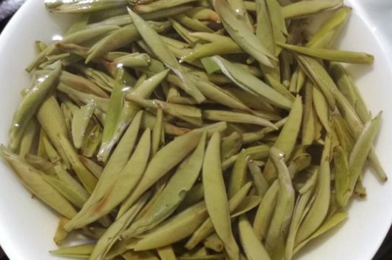 白毫銀針年份久的有什么香，陳年白毫銀針的香氣