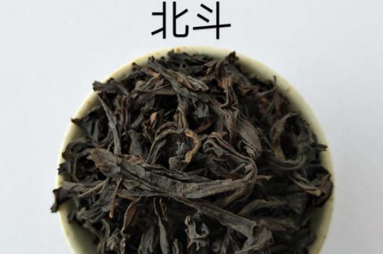 大紅袍四大品種有哪些，大紅袍的種類和著名品種特點(diǎn)介紹