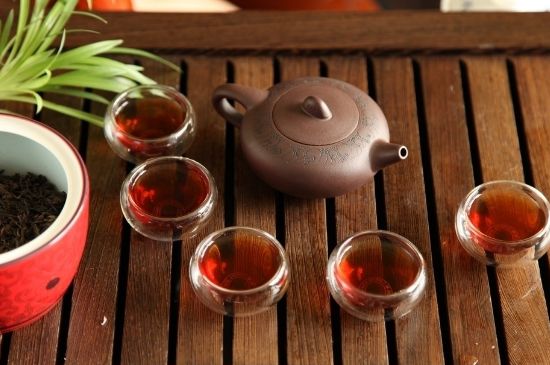 飯后多長(zhǎng)時(shí)間喝六堡茶最好，六堡茶一天喝多少