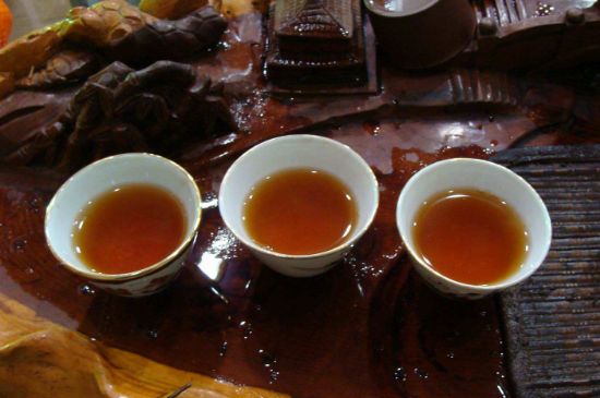 大紅袍四大品種有哪些，大紅袍的種類和著名品種特點(diǎn)介紹