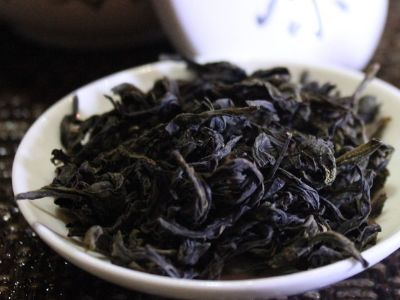 大紅袍好還是白茶好，福鼎白茶和大紅袍哪個貴？