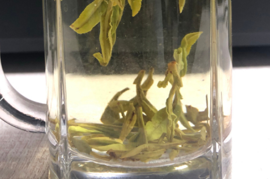 西湖龍井茶頭采和二采區(qū)別，明前龍井一采和二采什么味道？