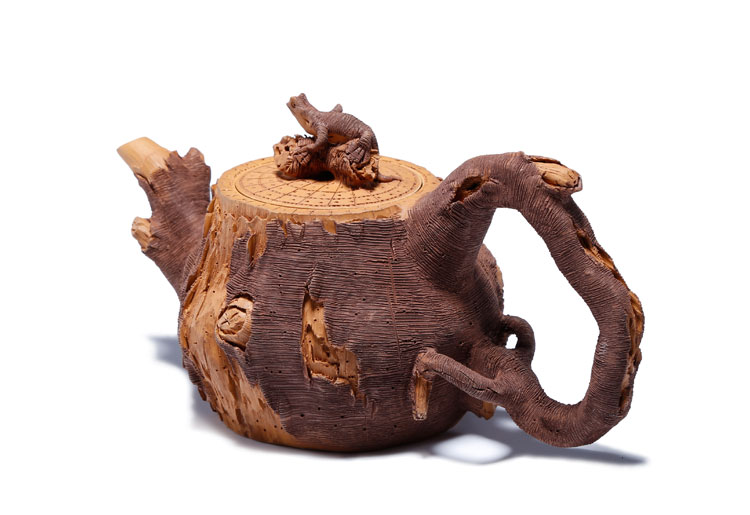 仿木外皮紫砂壺，創(chuàng)意木樁手工雕刻紫砂壺
